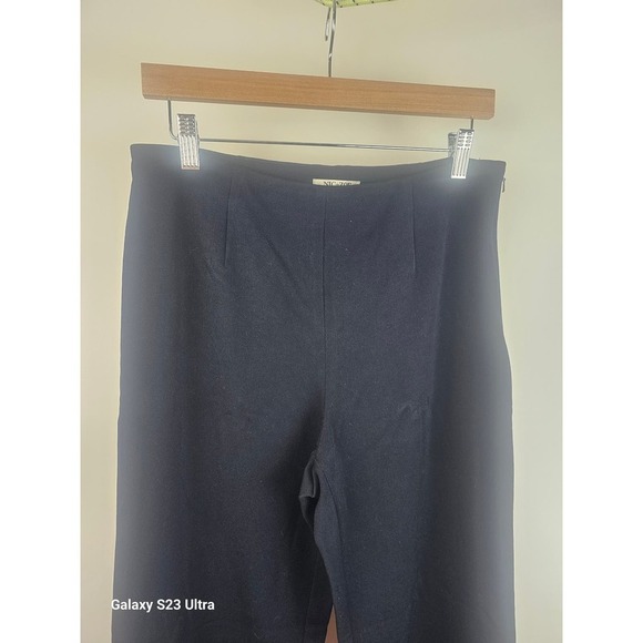 NIC & ZOE - Picture 2 of 6